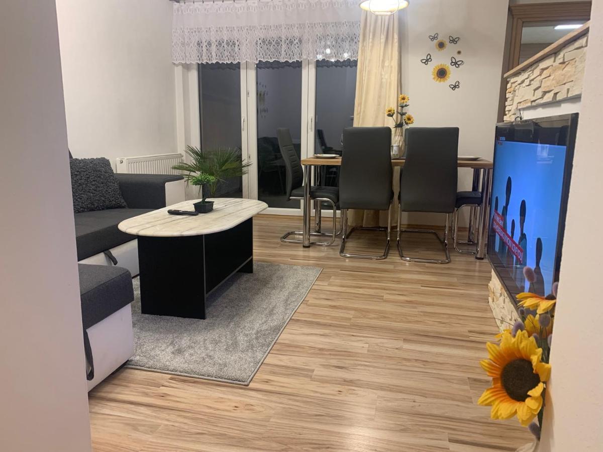 Apartman Slunecnice S Terasou Ceske Budejovice Dış mekan fotoğraf