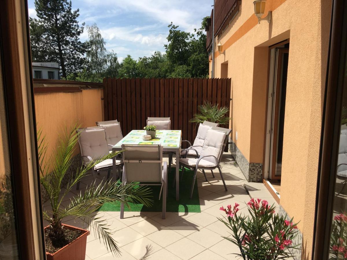 Apartman Slunecnice S Terasou Ceske Budejovice Dış mekan fotoğraf