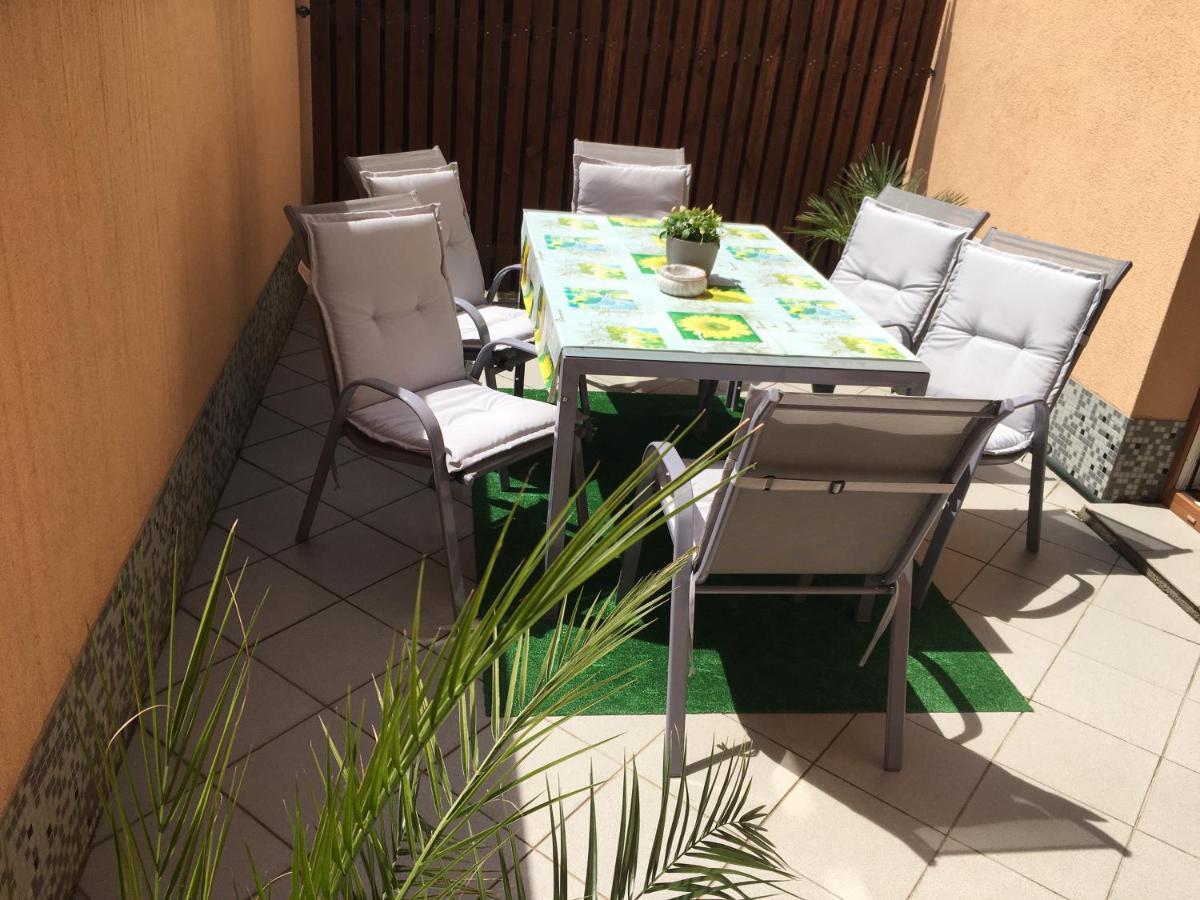 Apartman Slunecnice S Terasou Ceske Budejovice Dış mekan fotoğraf