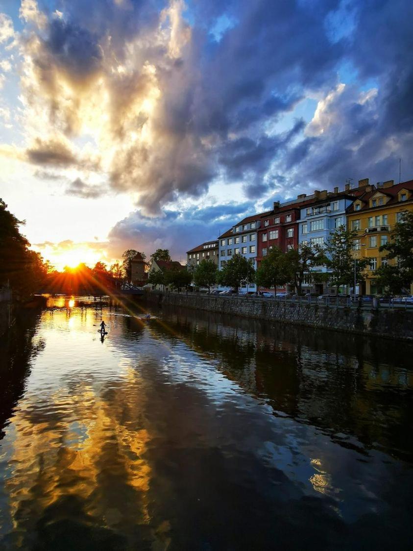 Apartman Slunecnice S Terasou Ceske Budejovice Dış mekan fotoğraf